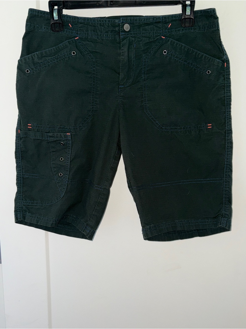 Title Nine Brash ripstop shorts sz 8 EUC 110963